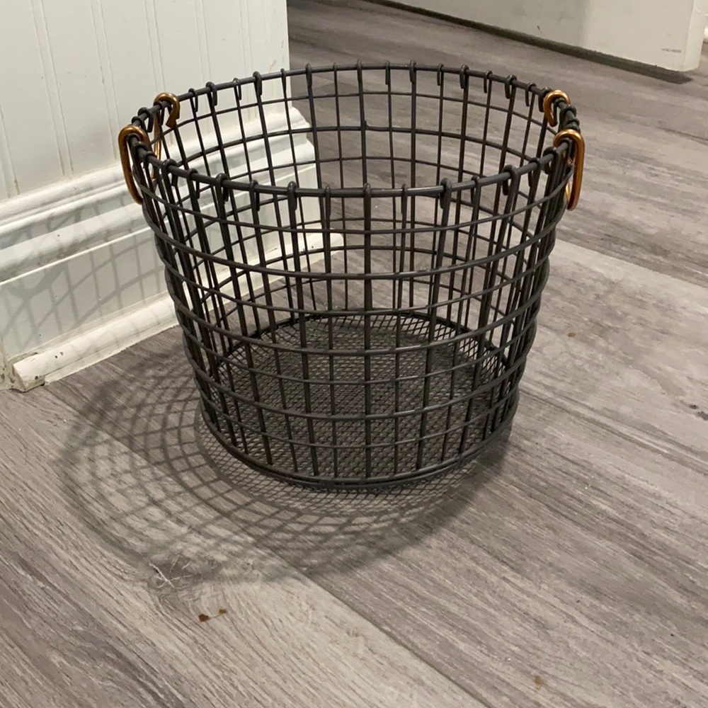Towel basket/ small basket